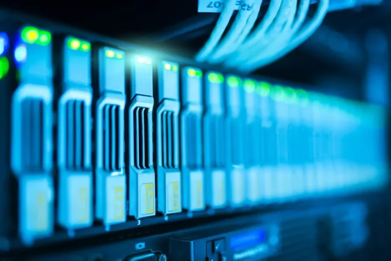 Membangun Infrastruktur Database Modern: Cara Membuat Database di PhpMyAdmin XAMPP dengan Otomasi CI/CD di Server Produksi