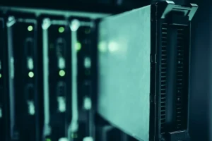 Mengoptimalkan Keamanan Directadmin Security dalam Arsitektur Multi-Container untuk Lingkungan Produksi